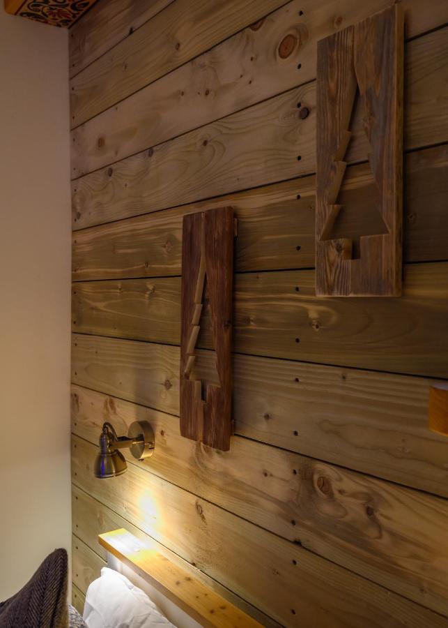 Anastasia'S Secret! Cupar Swiss Alpine Style Apartment ภายนอก รูปภาพ