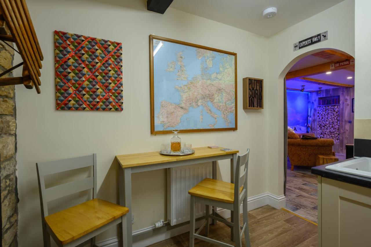 Anastasia'S Secret! Cupar Swiss Alpine Style Apartment ภายนอก รูปภาพ